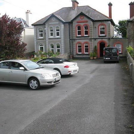 Dun Aoibhinn Guest Accommodation Голвей Екстер'єр фото