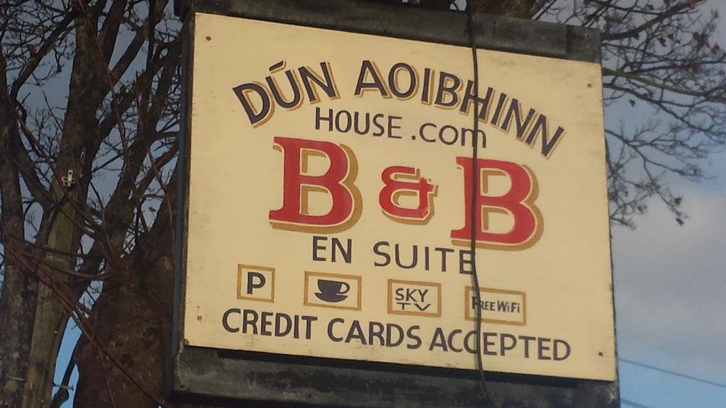 Dun Aoibhinn Guest Accommodation Голвей Екстер'єр фото